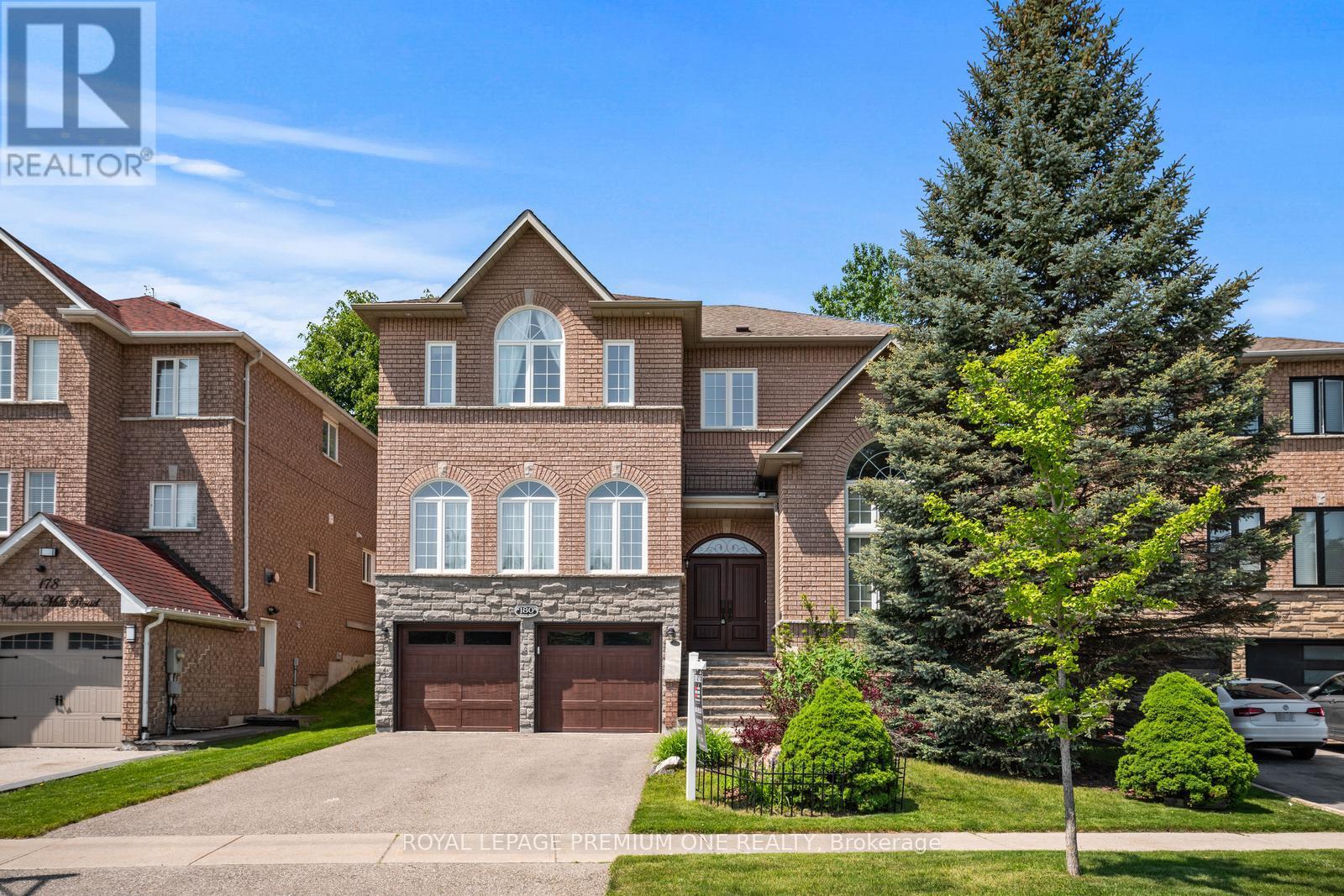 Property at 180 VAUGHAN MILLS ROAD image 2