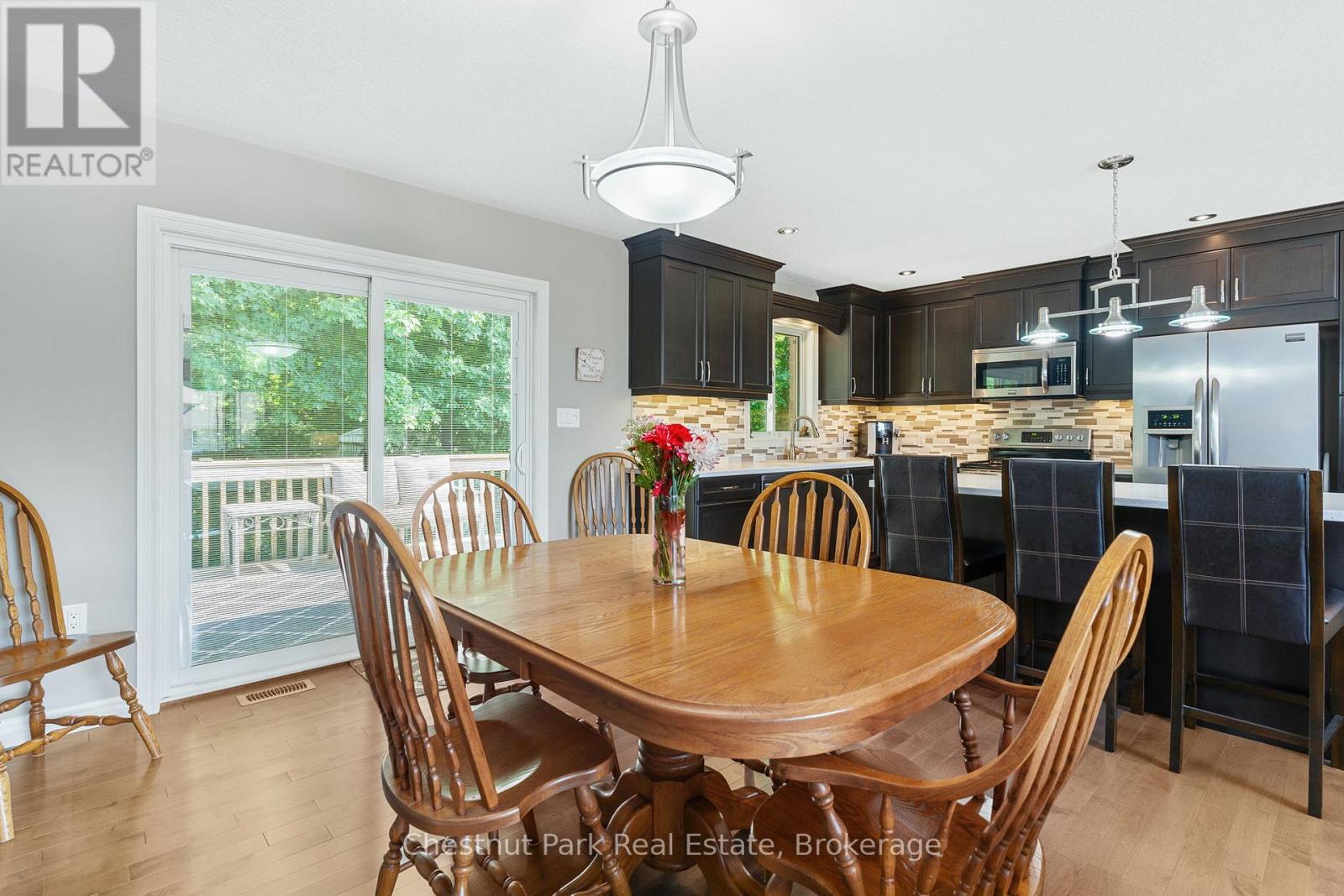 207 2nd Street W, Owen Sound, Ontario  N4K 0A6 - Photo 10 - X12278318