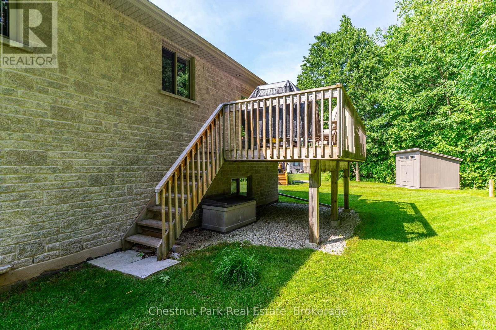 207 2nd Street W, Owen Sound, Ontario  N4K 0A6 - Photo 36 - X12278318