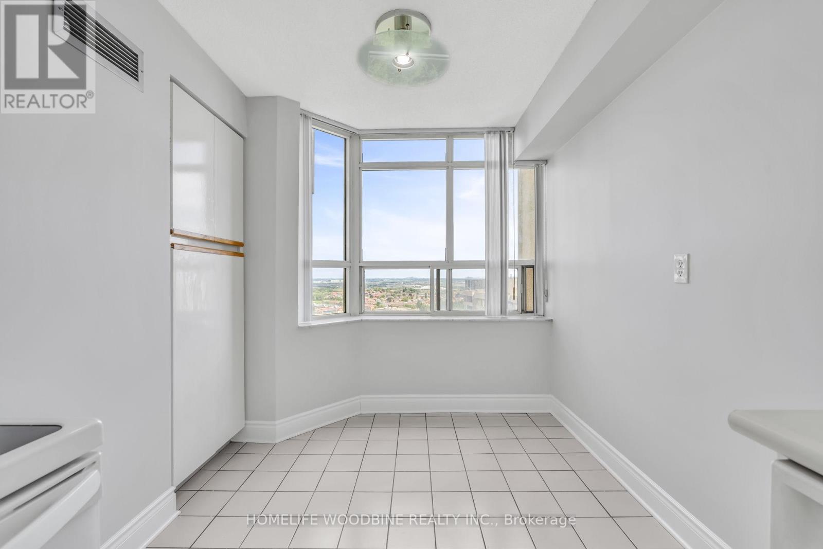 2101 - 30 Malta Avenue, Brampton, Ontario  L6Y 4S5 - Photo 15 - W12377977