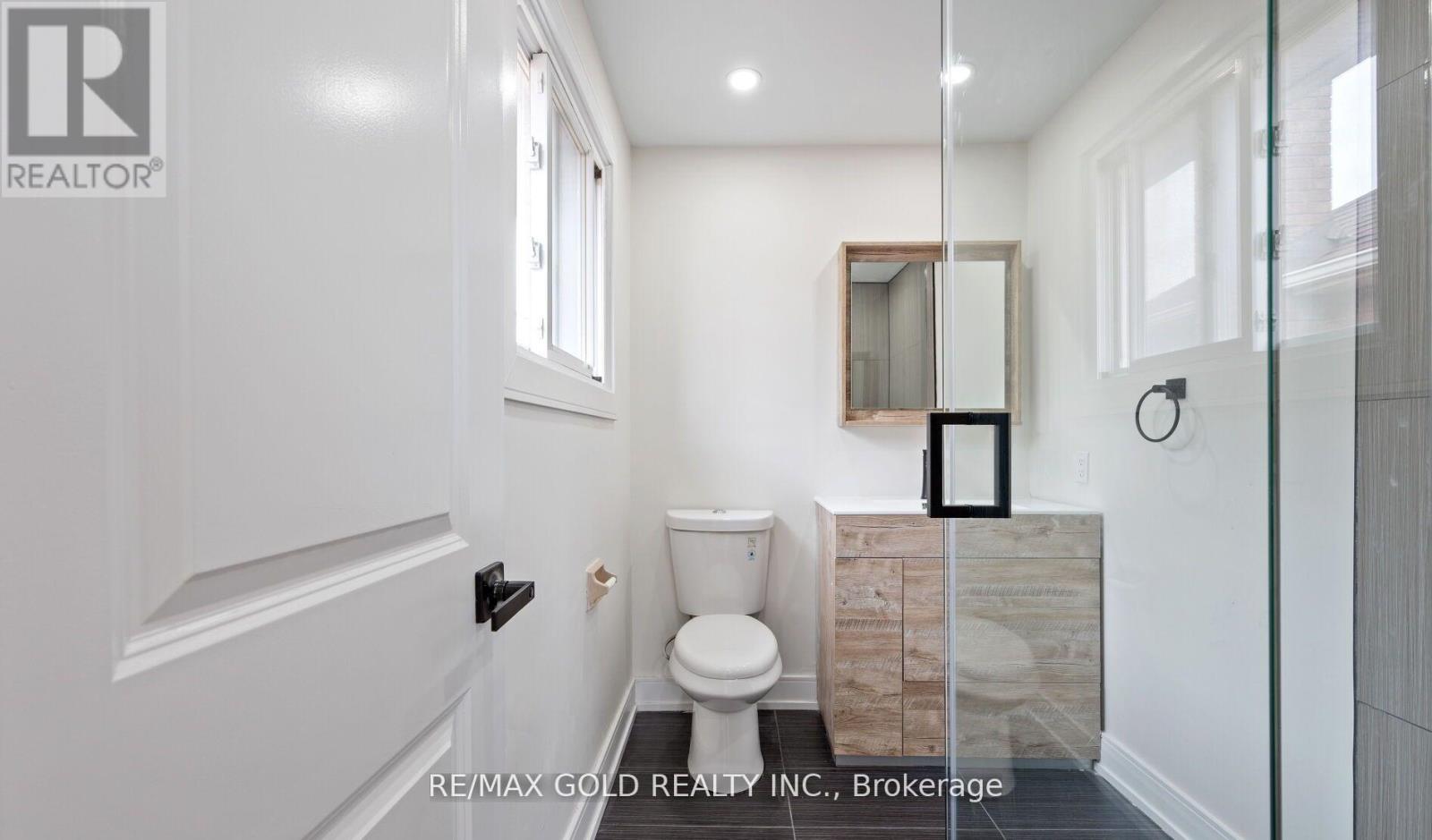 68 Blackwell Place, Brampton, Ontario  L6W 4L8 - Photo 25 - W12378018