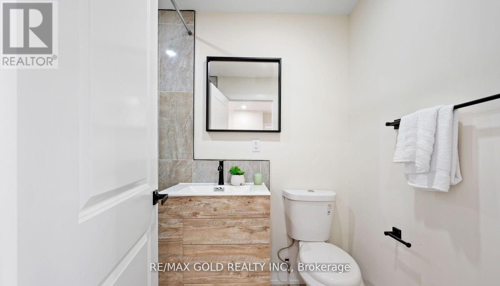 68 Blackwell Place, Brampton, Ontario  L6W 4L8 - Photo 26 - W12378018