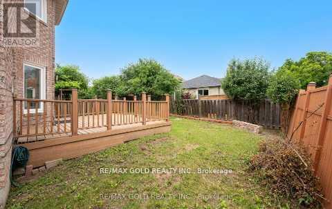 68 Blackwell Place, Brampton, Ontario  L6W 4L8 - Photo 31 - W12378018