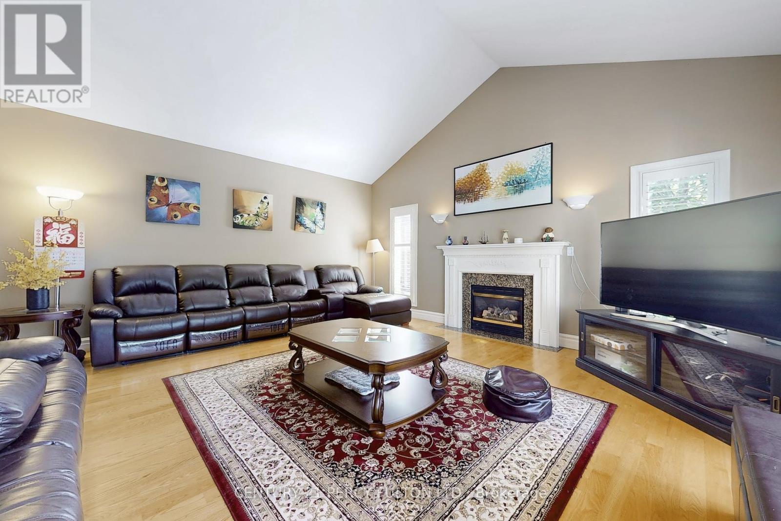 1832 Chesbro Court, Mississauga, Ontario  L5H 4H2 - Photo 11 - W12378097
