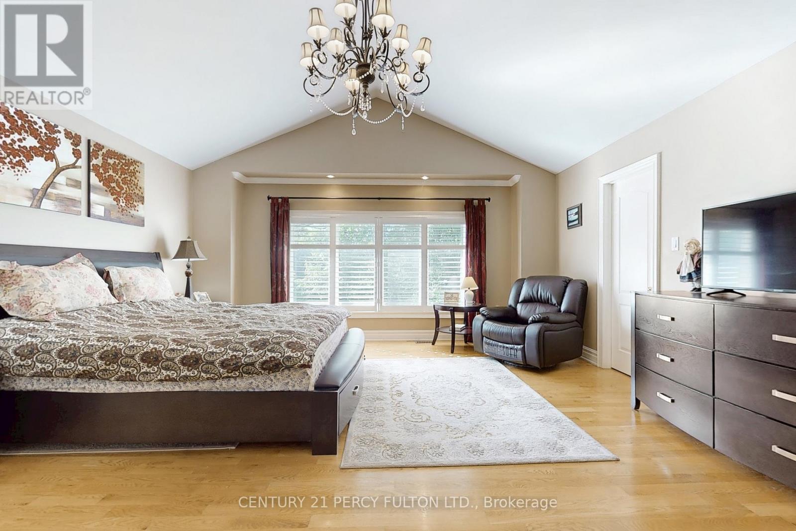 1832 Chesbro Court, Mississauga, Ontario  L5H 4H2 - Photo 23 - W12378097