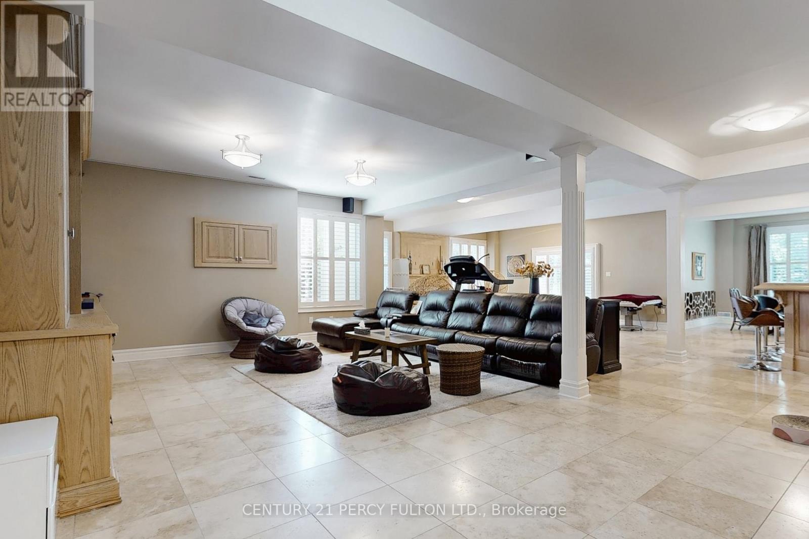 1832 Chesbro Court, Mississauga, Ontario  L5H 4H2 - Photo 29 - W12378097