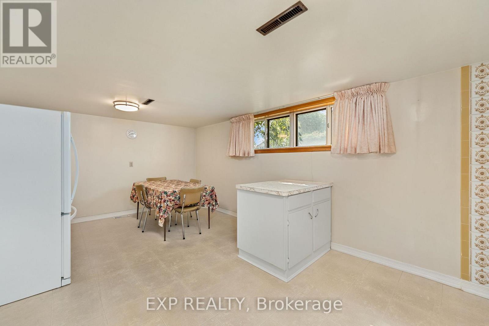 84 Tavistock Road, Toronto, Ontario  M3M 2N9 - Photo 30 - W12378150