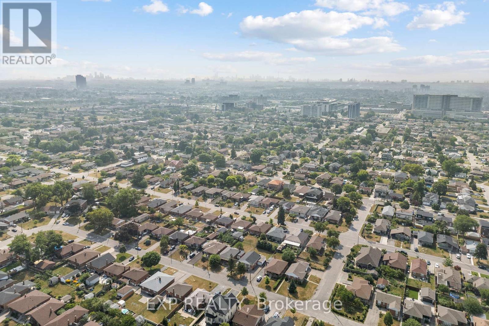 84 Tavistock Road, Toronto, Ontario  M3M 2N9 - Photo 42 - W12378150