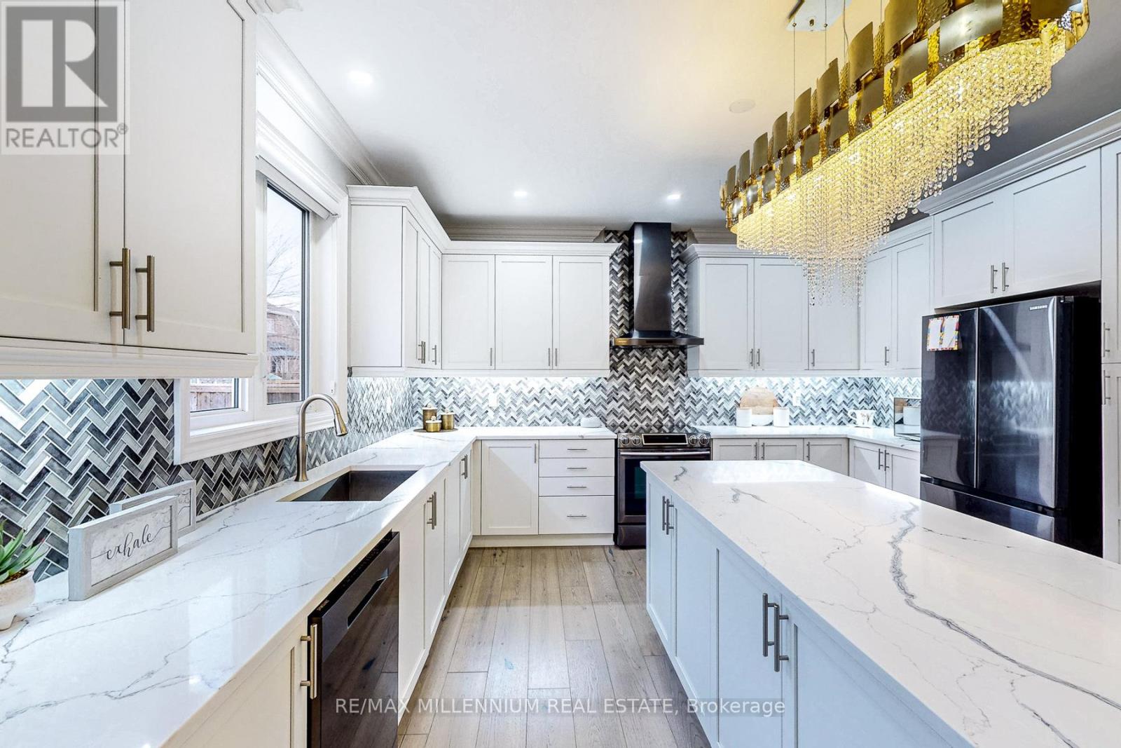 19 Mitchell Crescent, Mono, Ontario  L9W 2Z2 - Photo 12 - X12377982