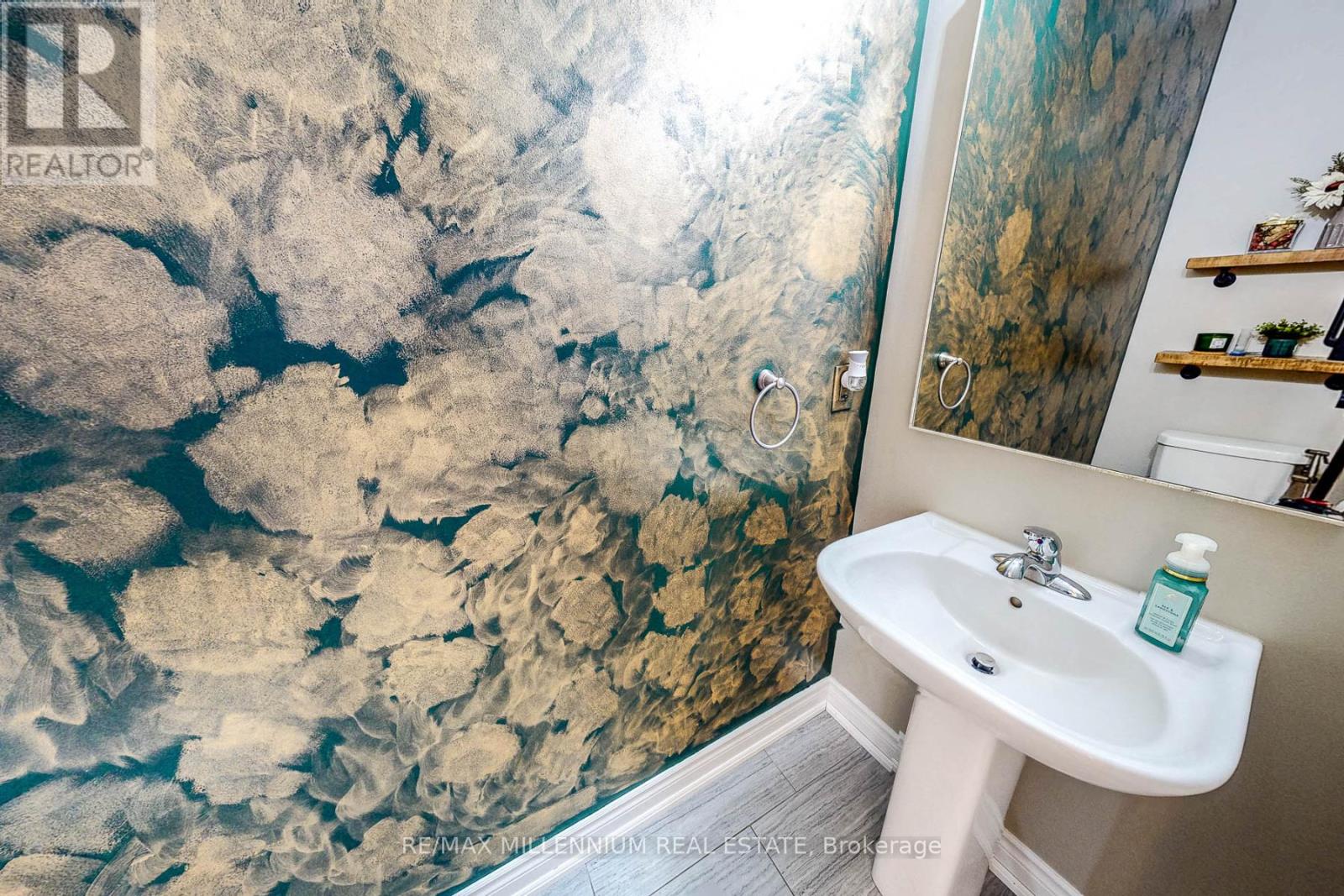 19 Mitchell Crescent, Mono, Ontario  L9W 2Z2 - Photo 23 - X12377982