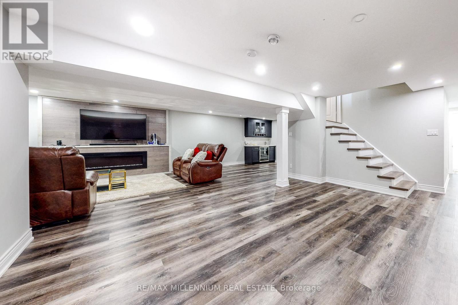 19 Mitchell Crescent, Mono, Ontario  L9W 2Z2 - Photo 40 - X12377982