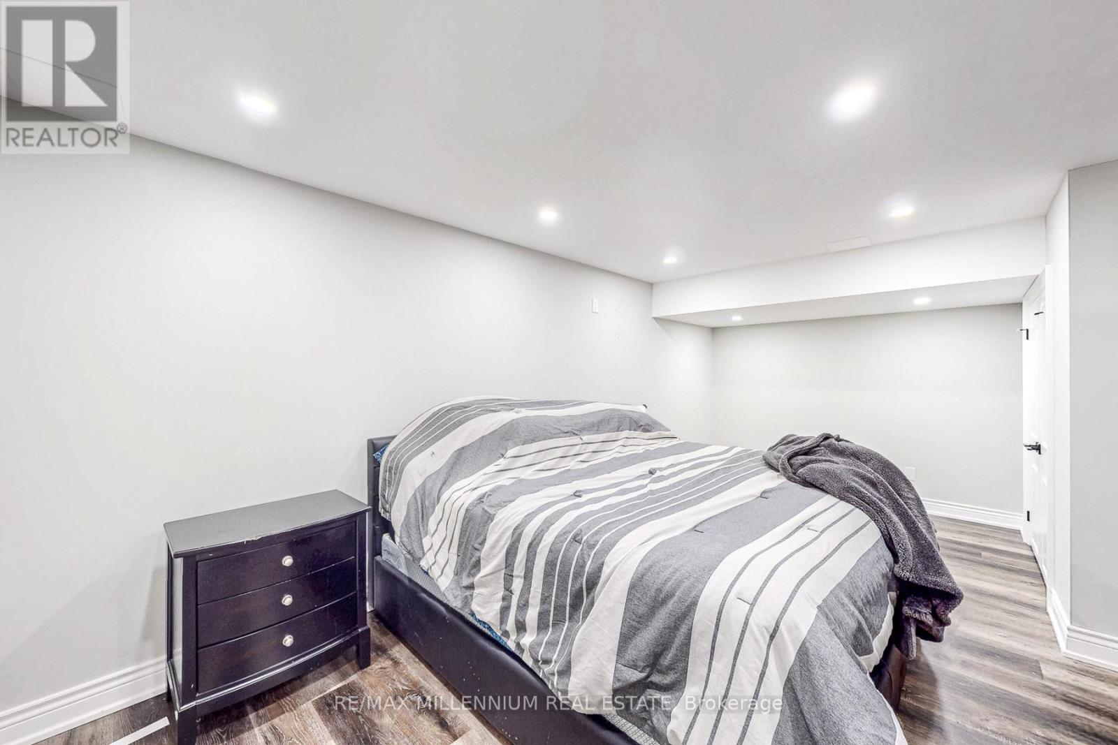 19 Mitchell Crescent, Mono, Ontario  L9W 2Z2 - Photo 43 - X12377982