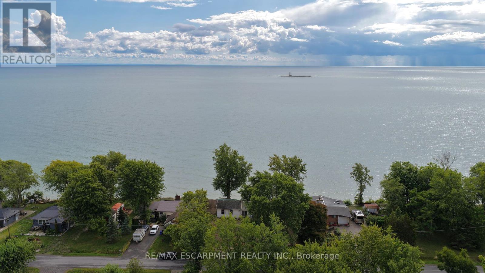 37 Villella Road, Haldimand (Dunnville), Ontario  N0A 1K0 - Photo 12 - X12378014