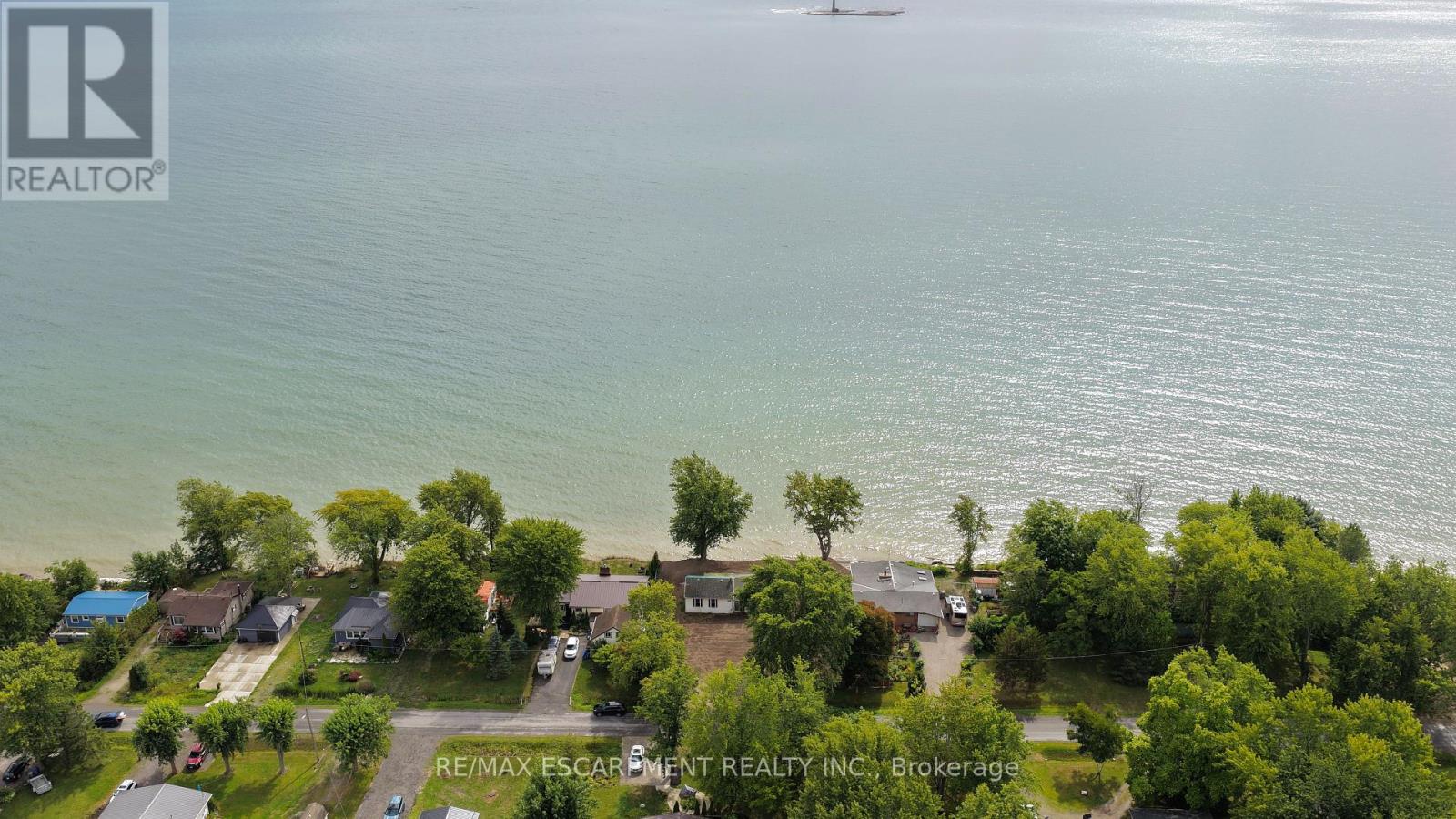 37 Villella Road, Haldimand (Dunnville), Ontario  N0A 1K0 - Photo 4 - X12378014