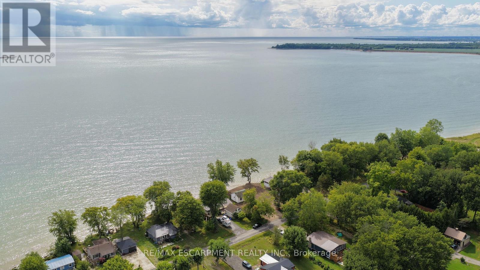 37 Villella Road, Haldimand (Dunnville), Ontario  N0A 1K0 - Photo 5 - X12378014