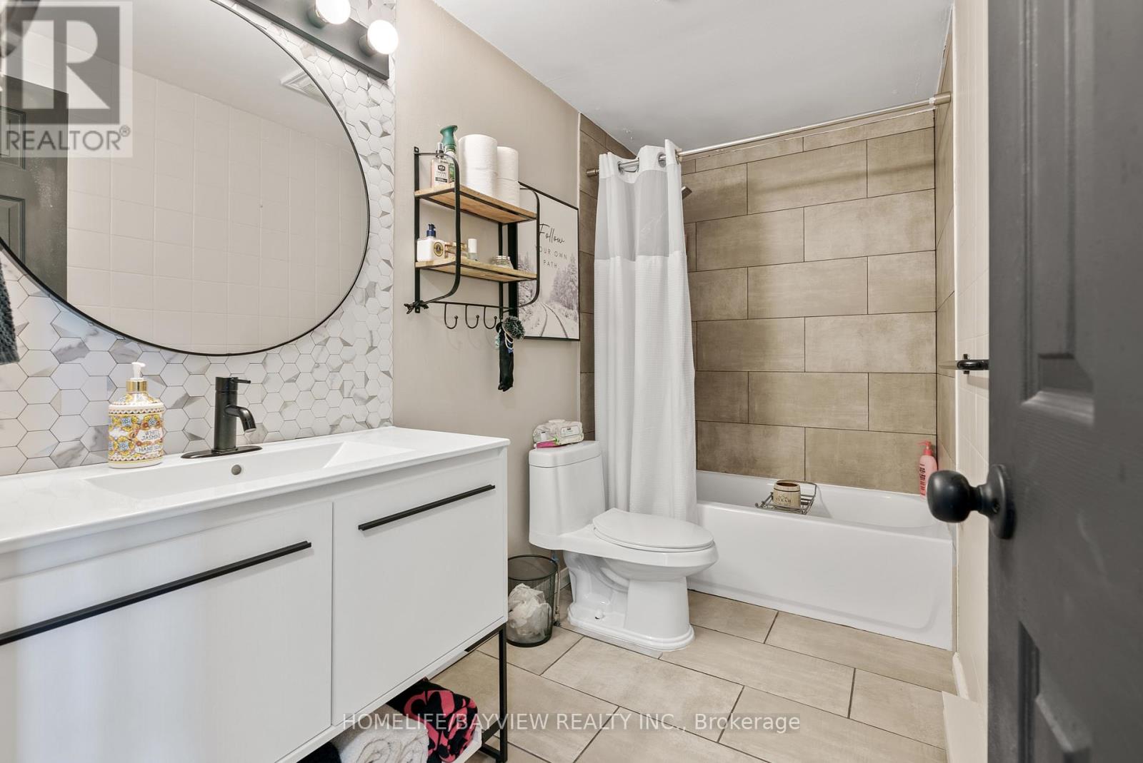 333 Preston Parkway, Cambridge, Ontario  N3H 4Z4 - Photo 8 - X12378054