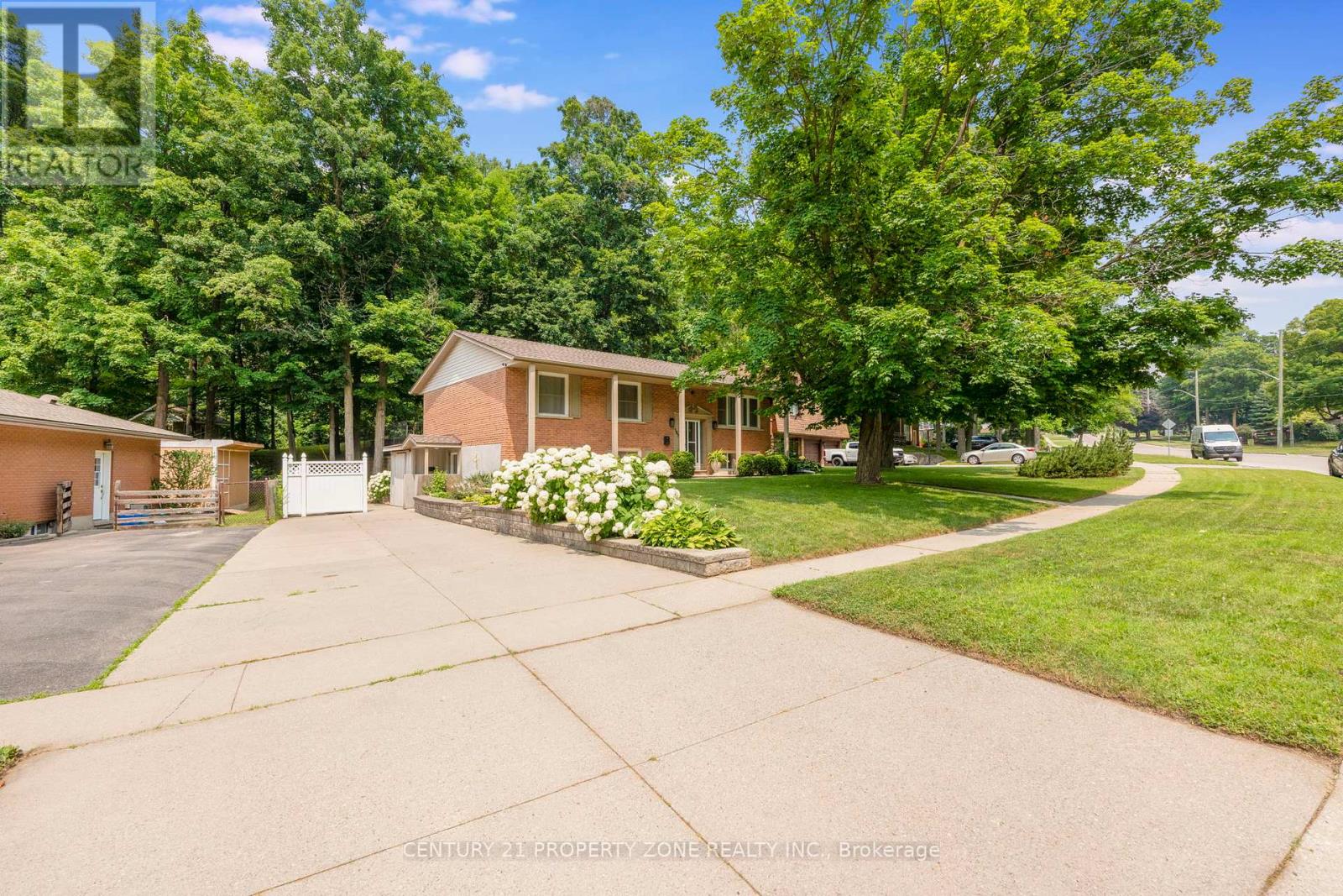 Property at 187 WINSTON BOULEVARD image 2