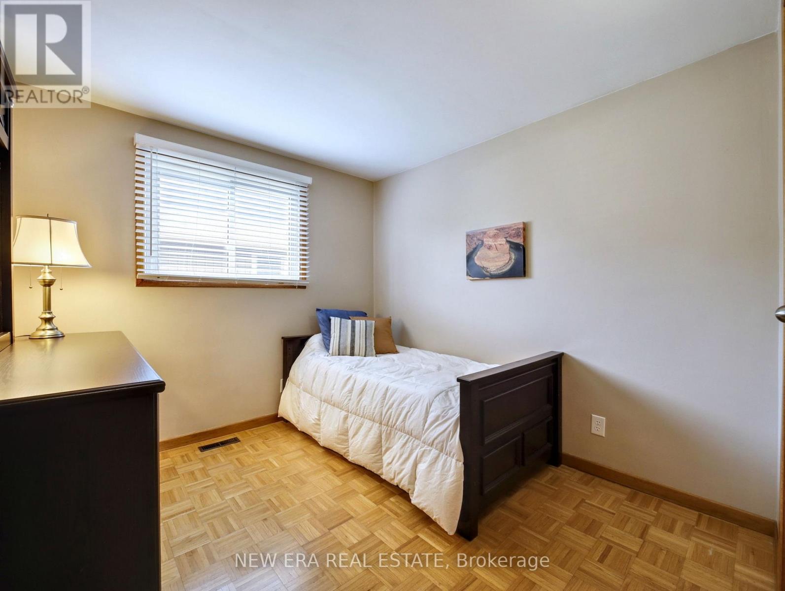 3311 Fairway Road, Niagara Falls, Ontario  L2J 3R5 - Photo 25 - X12378099