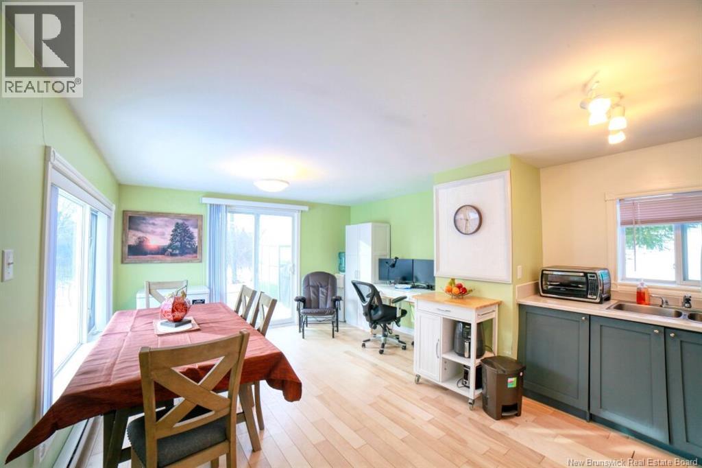 235 Poplar, Beresford, New Brunswick  E8K 1E5 - Photo 14 - NB113863