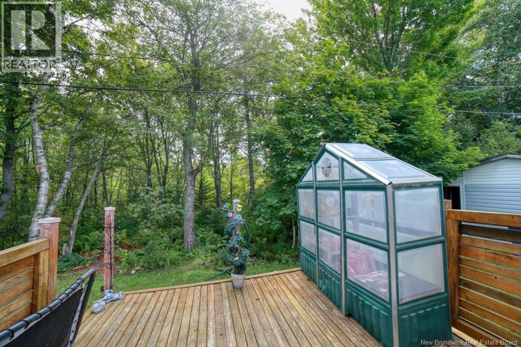 235 Poplar, Beresford, New Brunswick  E8K 1E5 - Photo 7 - NB113863