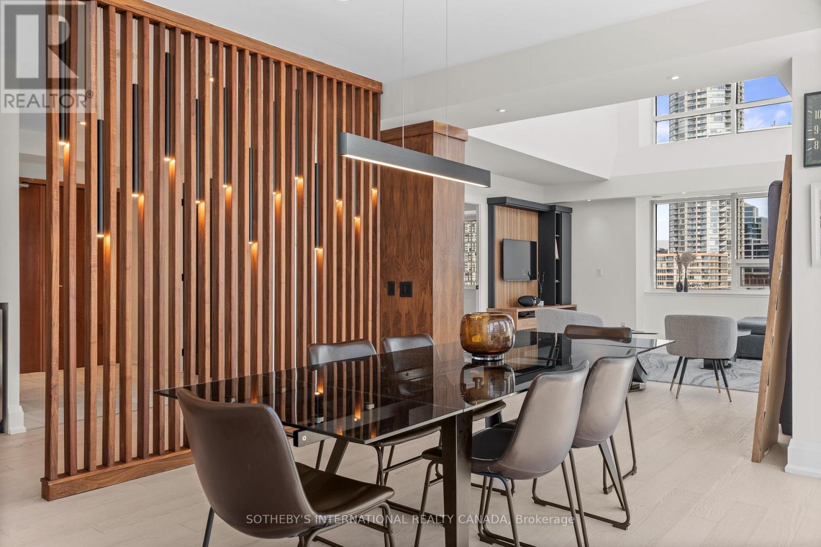 Ph 1005w - 500 Queens Quay, Toronto, Ontario  M5V 3K8 - Photo 1 - C12378167