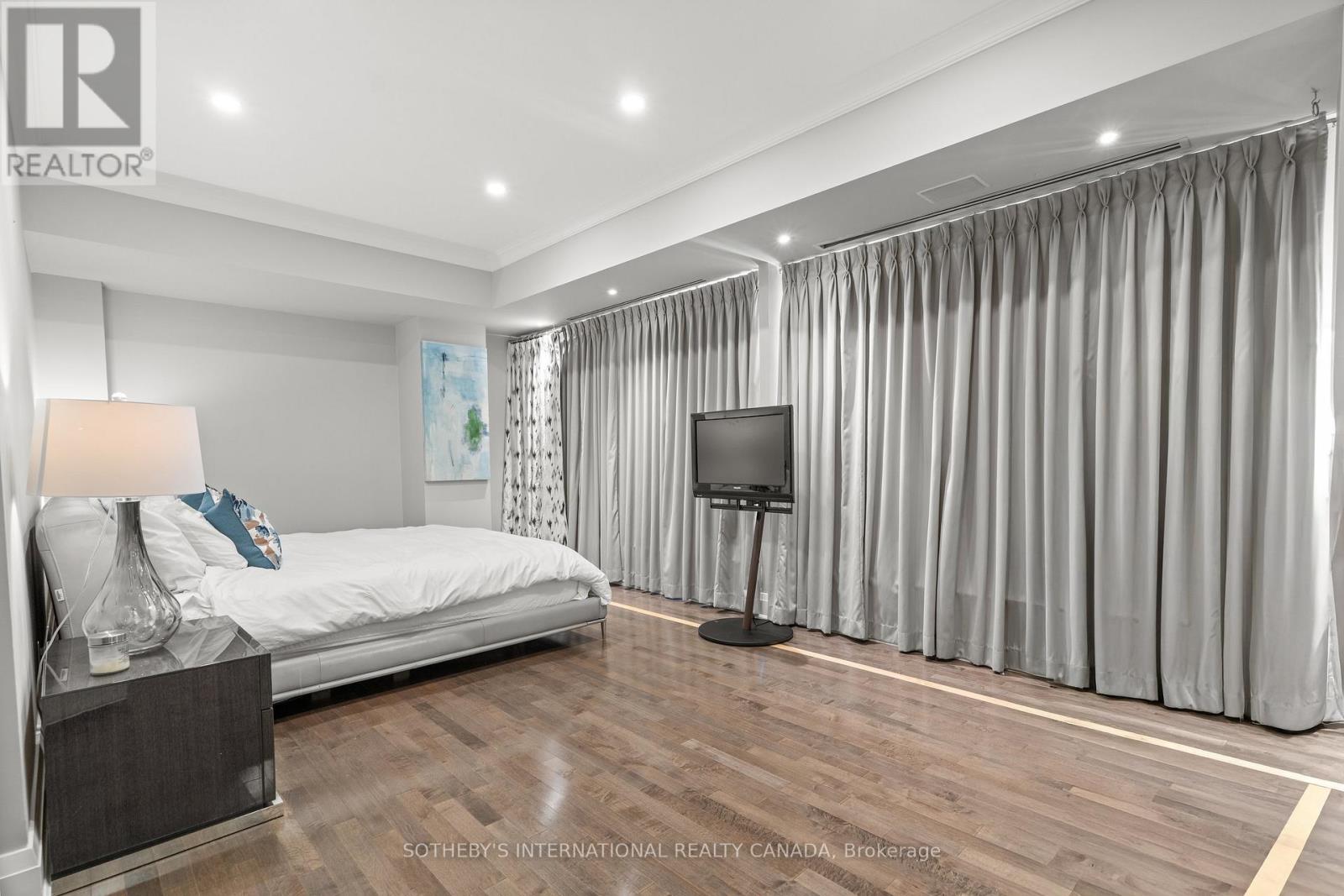 Ph 1005w - 500 Queens Quay, Toronto, Ontario  M5V 3K8 - Photo 20 - C12378167