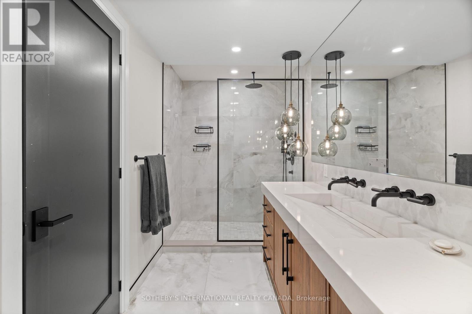 Ph 1005w - 500 Queens Quay, Toronto, Ontario  M5V 3K8 - Photo 25 - C12378167