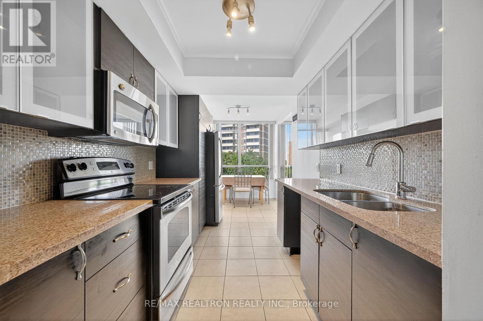 602 - 1101 Steeles Avenue W, Toronto (Westminster-Branson), Ontario  M2R 3W5 - Photo 5 - C12378180