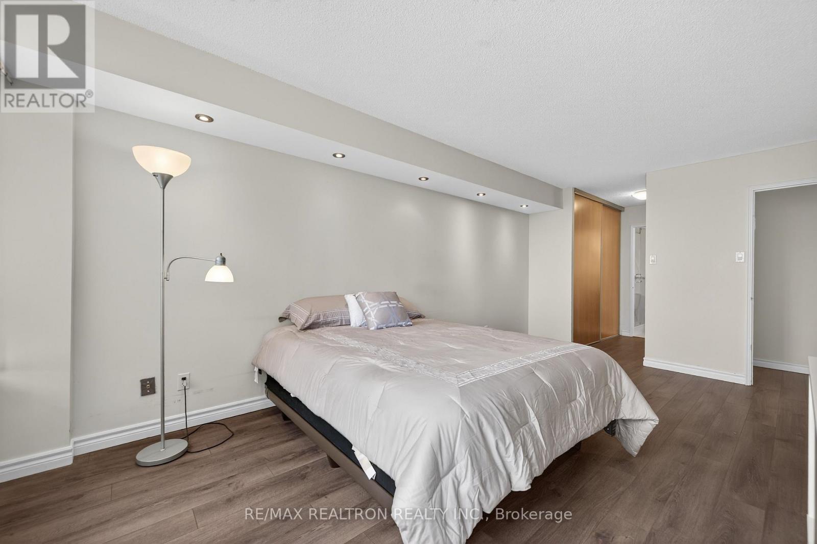 602 - 1101 Steeles Avenue W, Toronto (Westminster-Branson), Ontario  M2R 3W5 - Photo 7 - C12378180