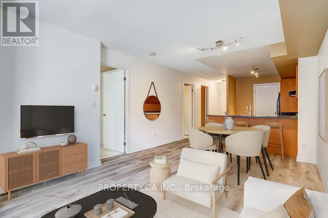 311 - 18 Beverley Street, Toronto (Kensington-Chinatown), Ontario  M5T 3L2 - Photo 2 - C12378214