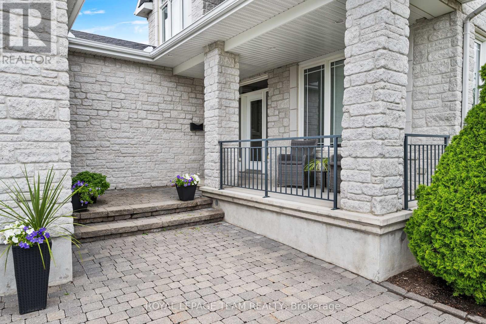 Property at 49 SAVUTO WAY image 2