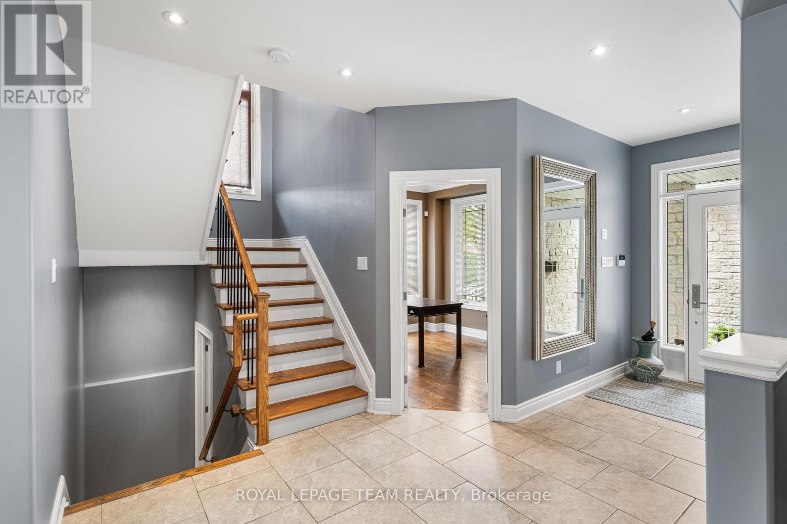 49 Savuto Way, Ottawa, Ontario  K2G 2T2 - Photo 21 - X12378253