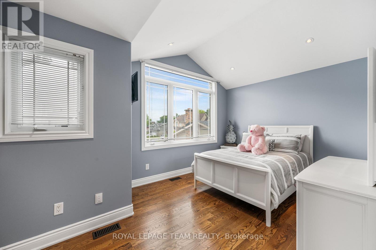 49 Savuto Way, Ottawa, Ontario  K2G 2T2 - Photo 29 - X12378253