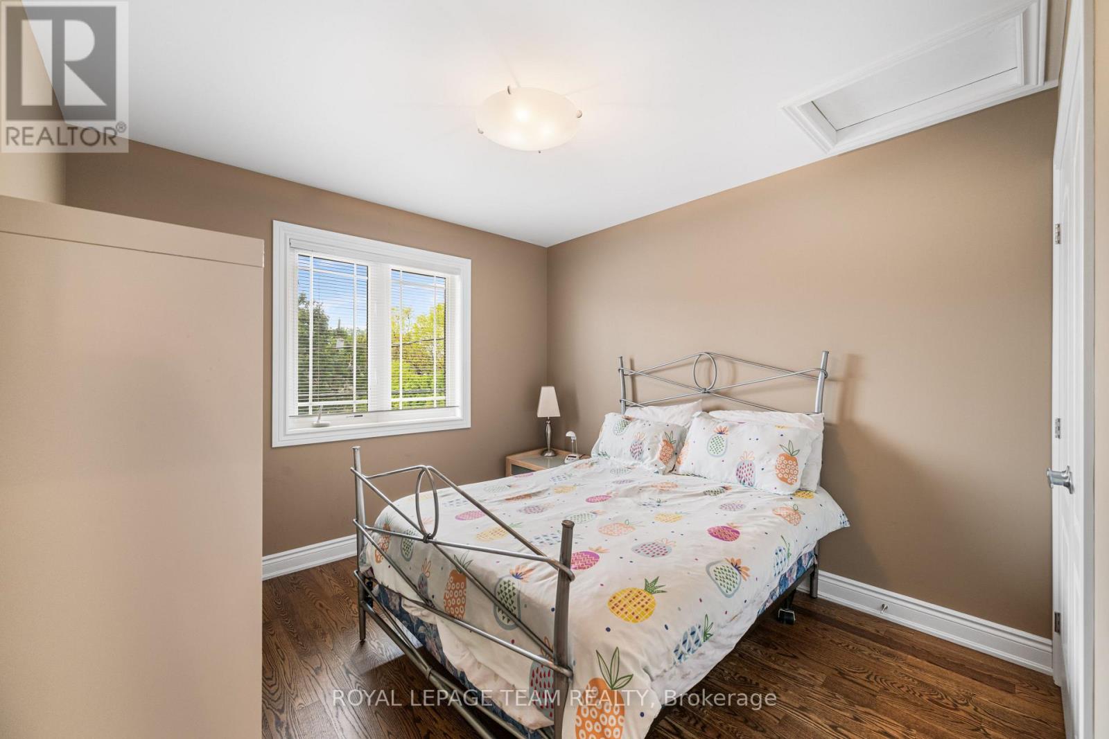 49 Savuto Way, Ottawa, Ontario  K2G 2T2 - Photo 31 - X12378253