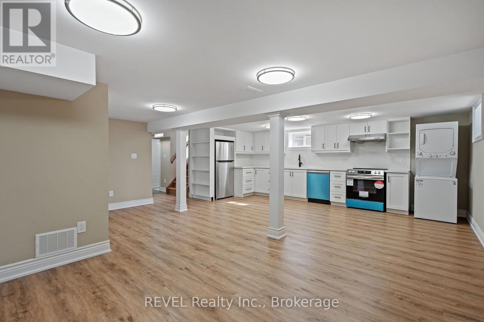 2 - 28 Dale Avenue, Hamilton, Ontario  L8G 3L9 - Photo 10 - X12378281