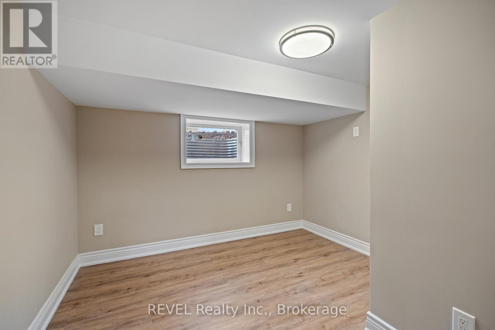 2 - 28 Dale Avenue, Hamilton, Ontario  L8G 3L9 - Photo 13 - X12378281