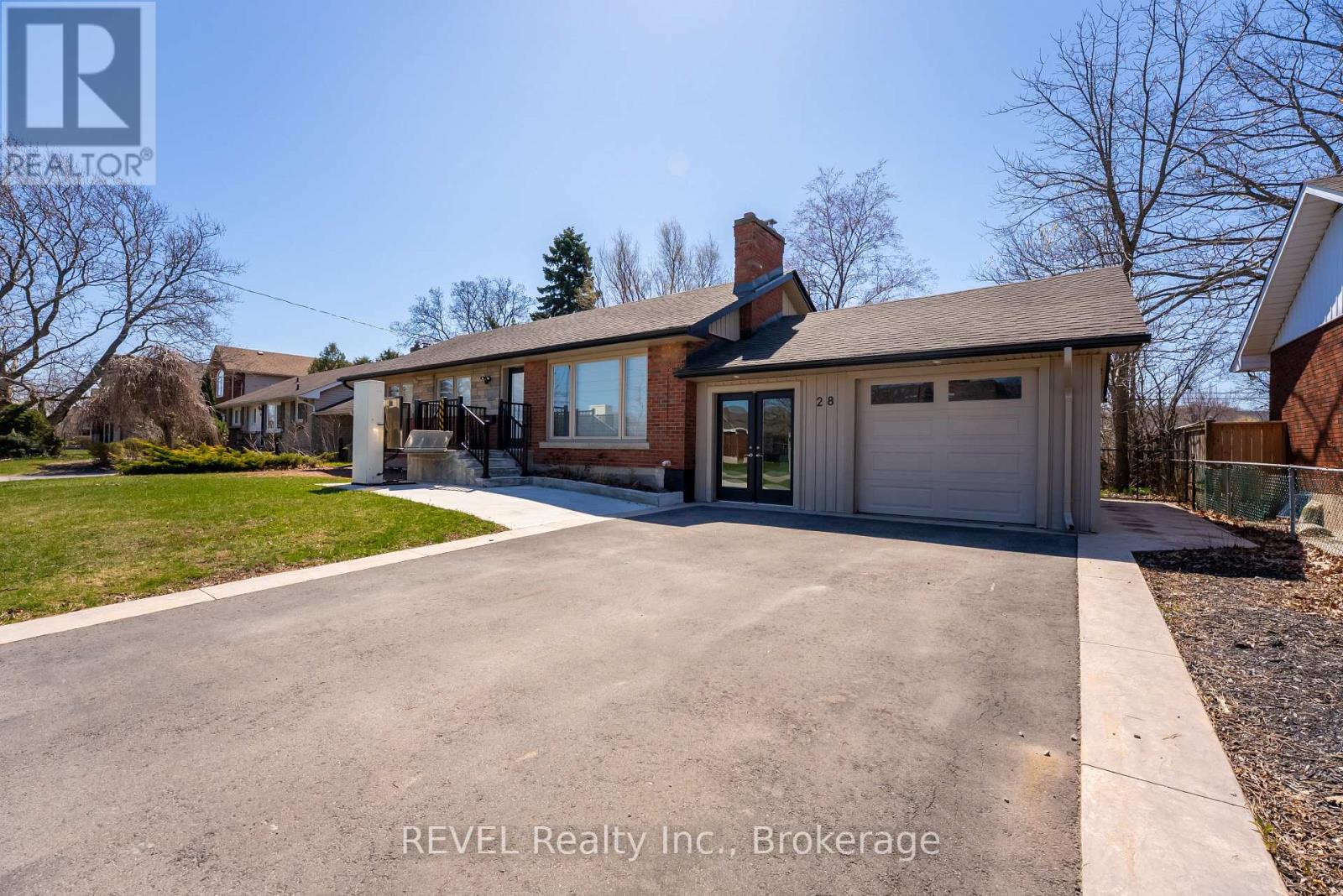 Property at 28 DALE AVENUE image 3