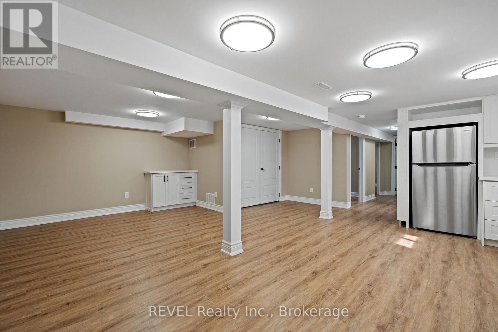 28 Dale Avenue, Hamilton, Ontario  L8G 3L9 - Photo 28 - X12378299