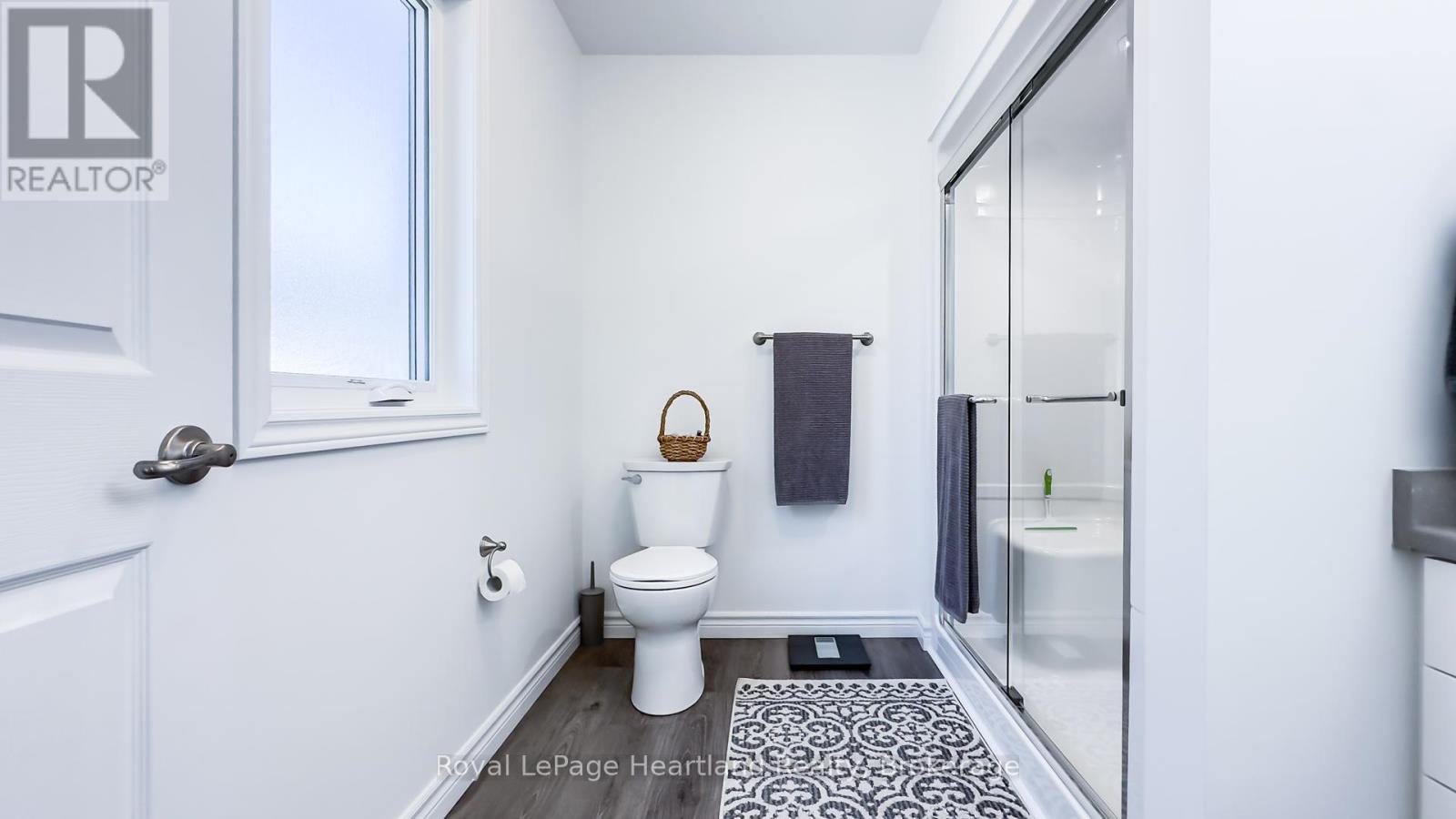 263 Lake Breeze Drive, Ashfield-Colborne-Wawanosh, Ontario  N7A 0C6 - Photo 30 - X12378238