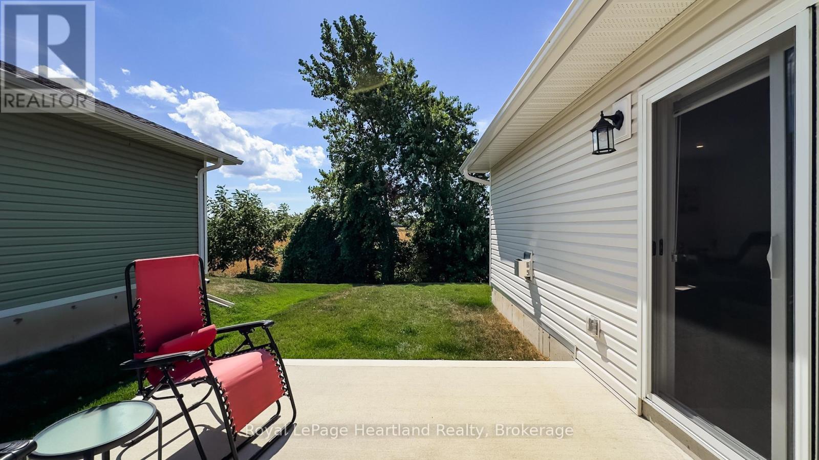 263 Lake Breeze Drive, Ashfield-Colborne-Wawanosh, Ontario  N7A 0C6 - Photo 46 - X12378238