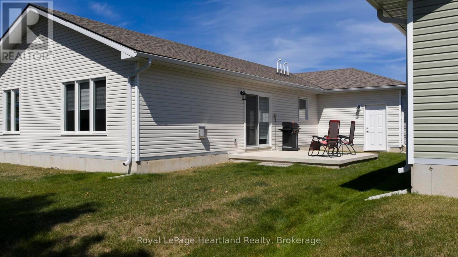 263 Lake Breeze Drive, Ashfield-Colborne-Wawanosh, Ontario  N7A 0C6 - Photo 49 - X12378238