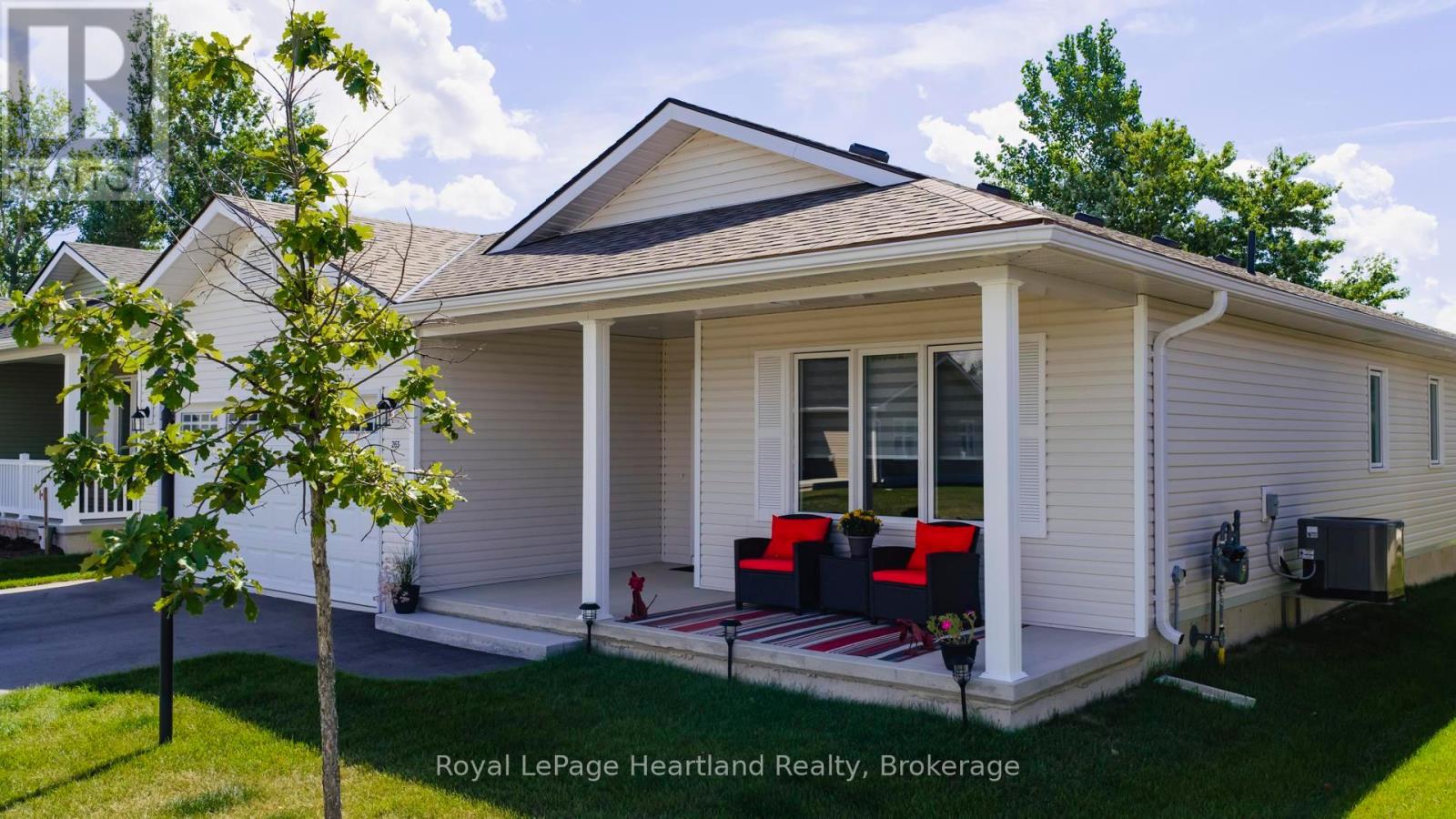 263 Lake Breeze Drive, Ashfield-Colborne-Wawanosh, Ontario  N7A 0C6 - Photo 50 - X12378238