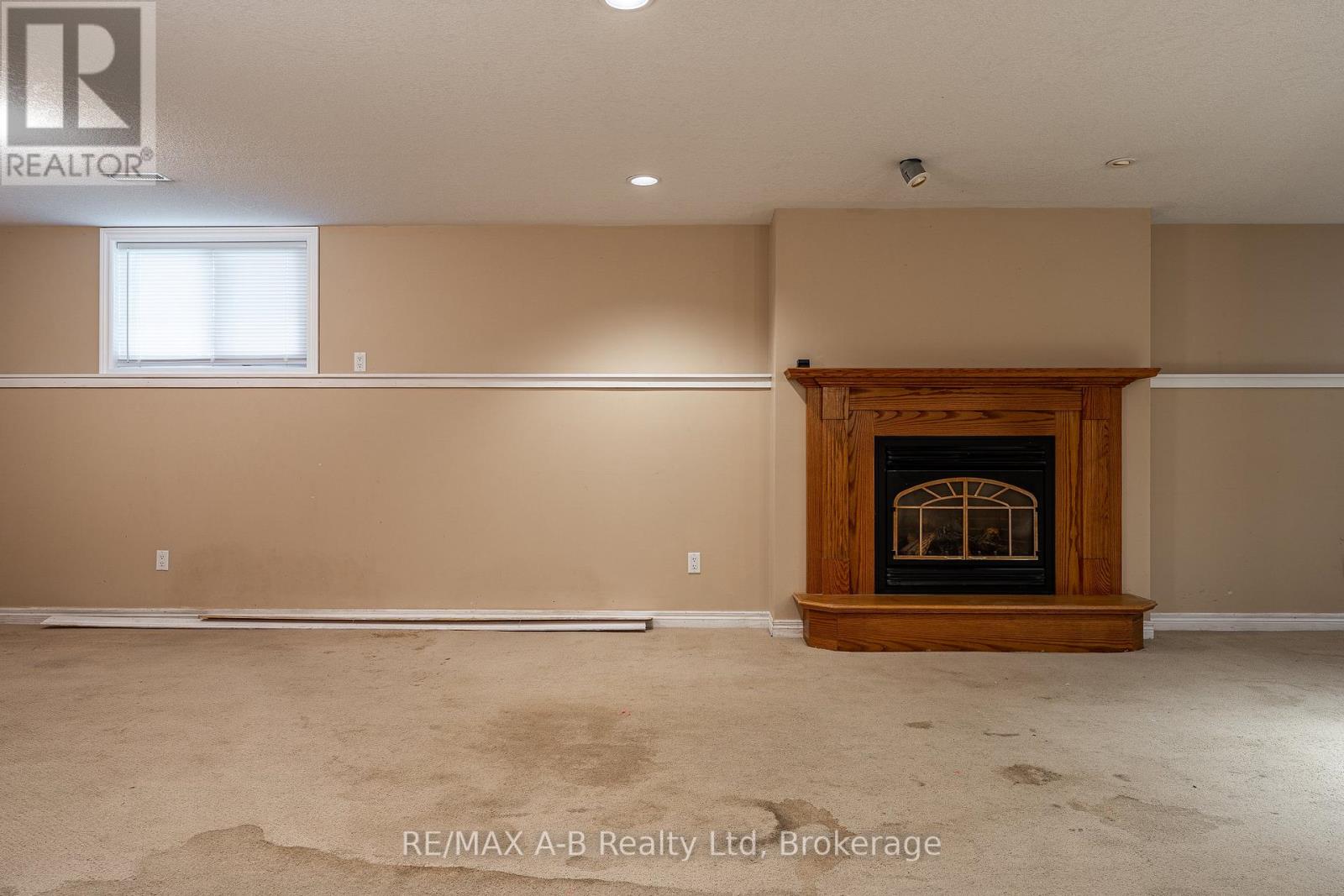 15 Valleyview Lane, St. Marys, Ontario N4X 1A7 - Photo 29 - X12378369