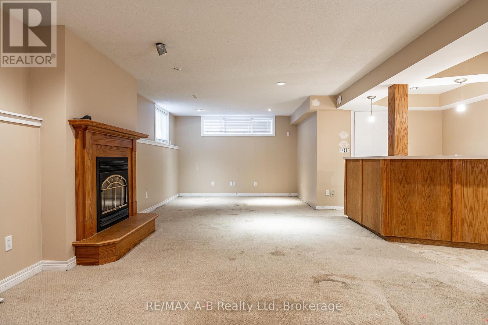 15 Valleyview Lane, St. Marys, Ontario N4X 1A7 - Photo 32 - X12378369