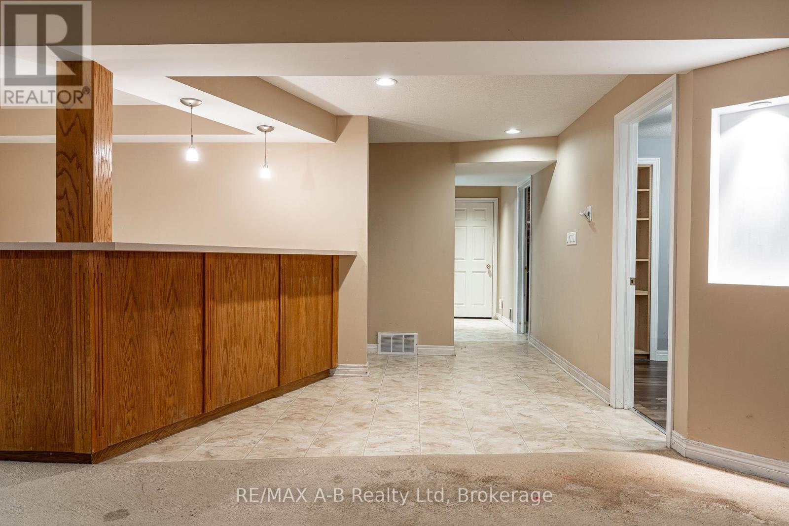 15 Valleyview Lane, St. Marys, Ontario N4X 1A7 - Photo 35 - X12378369