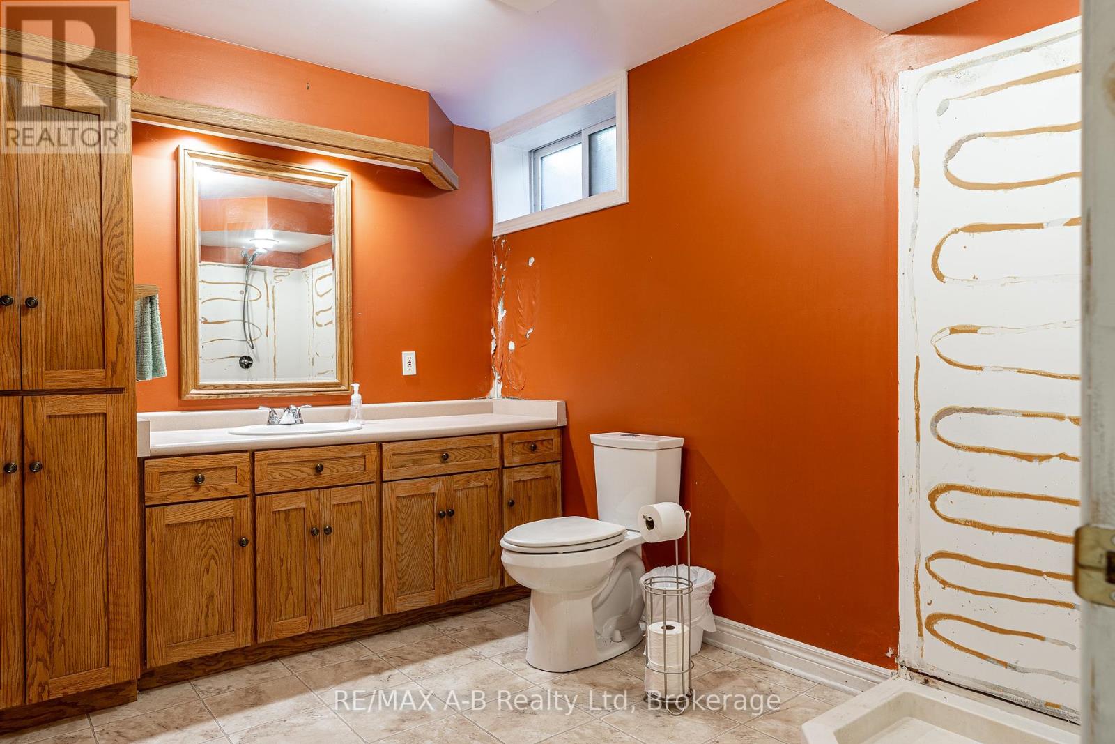 15 Valleyview Lane, St. Marys, Ontario N4X 1A7 - Photo 37 - X12378369