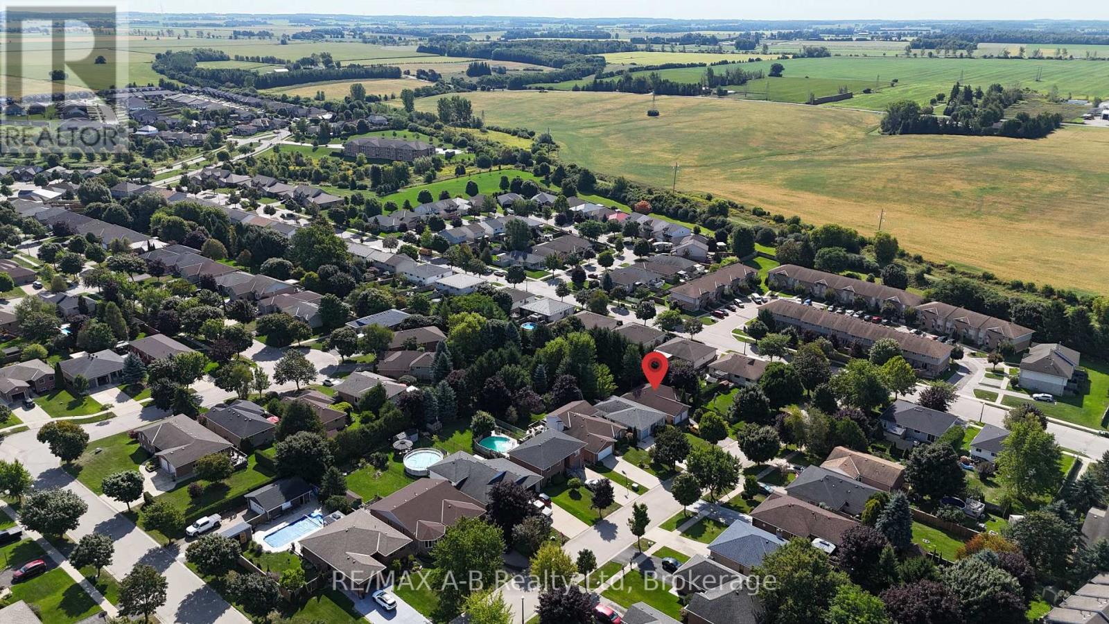 15 Valleyview Lane, St. Marys, Ontario N4X 1A7 - Photo 47 - X12378369