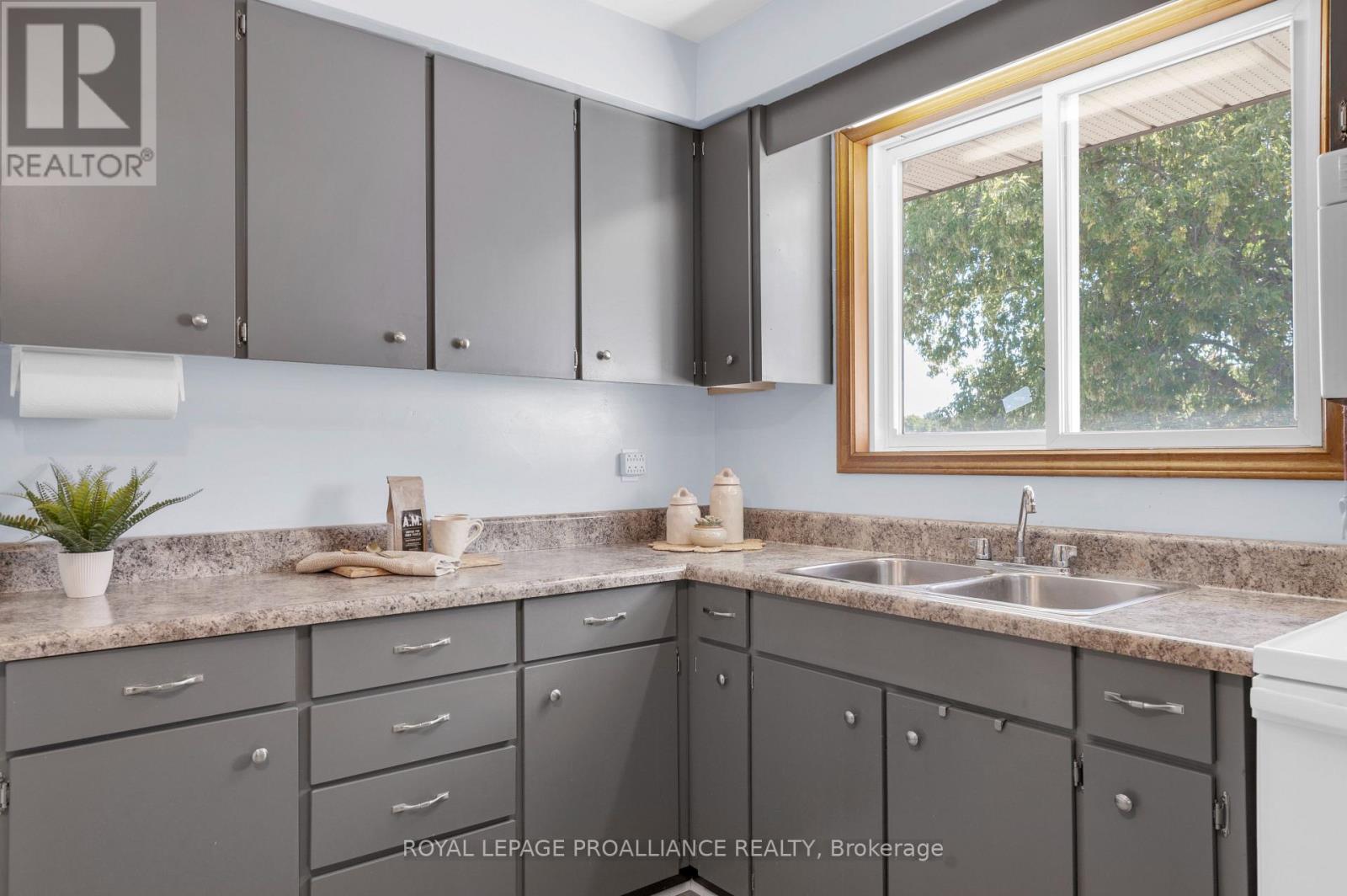 122 Lisgar Street, Brighton, Ontario  K0K 1H0 - Photo 17 - X12378326
