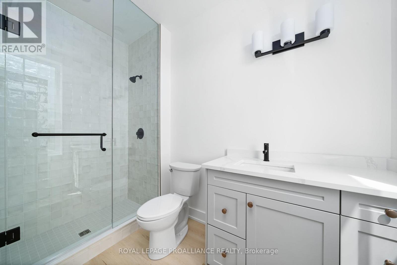 202 - 941 Charles Wilson Parkway, Cobourg, Ontario  K9A 0L2 - Photo 16 - X12378377