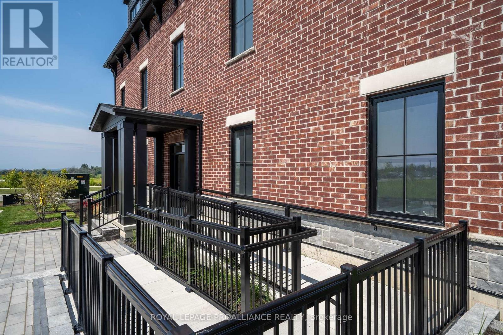 301 - 941 Charles Wilson Parkway, Cobourg, Ontario  K9A 0L2 - Photo 19 - X12378404